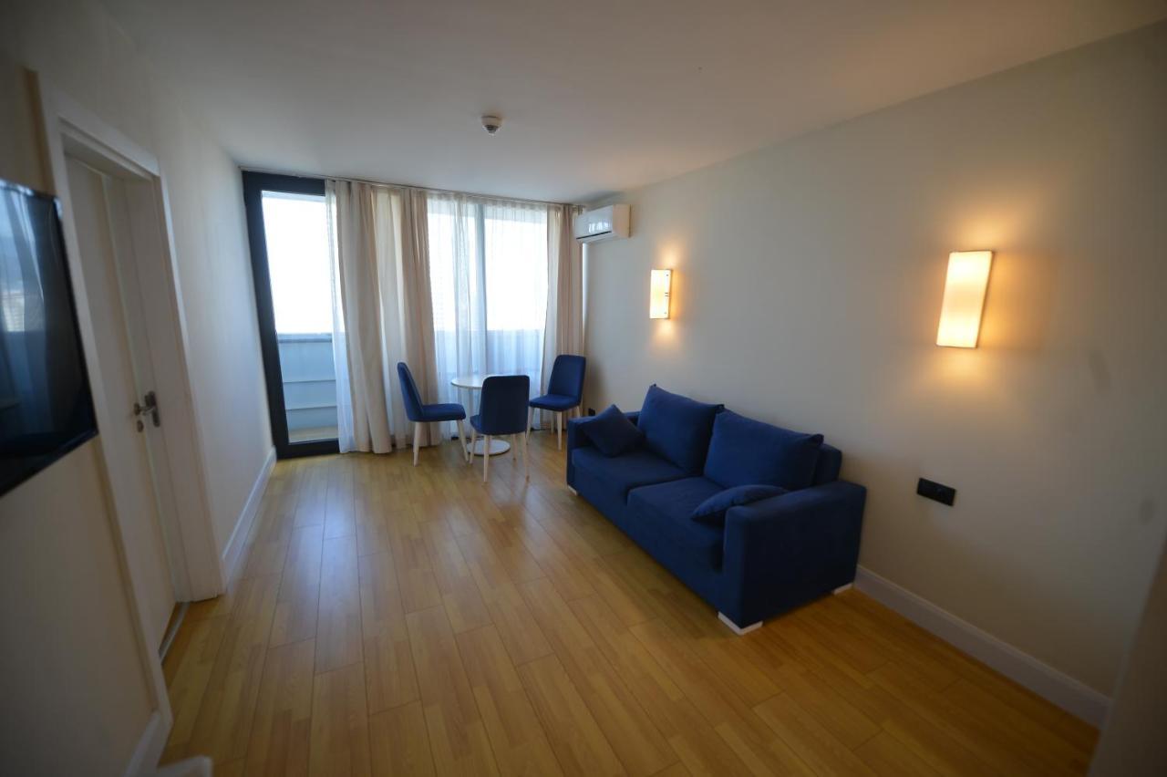 Orbi City Twins Tower Batumi Bagian luar foto